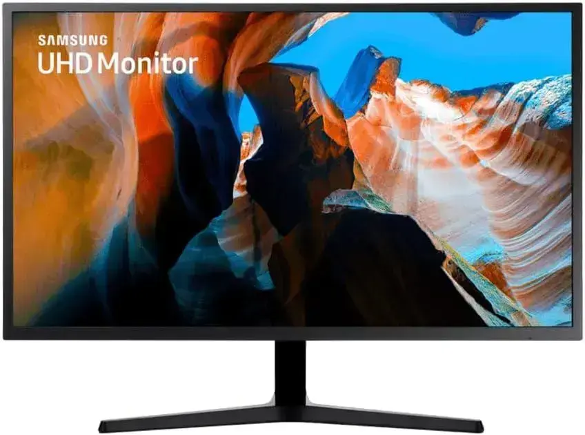 2. Monitor UHD 32